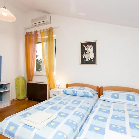Harlekin- One-bedroom With Sea View دوبروفينك
